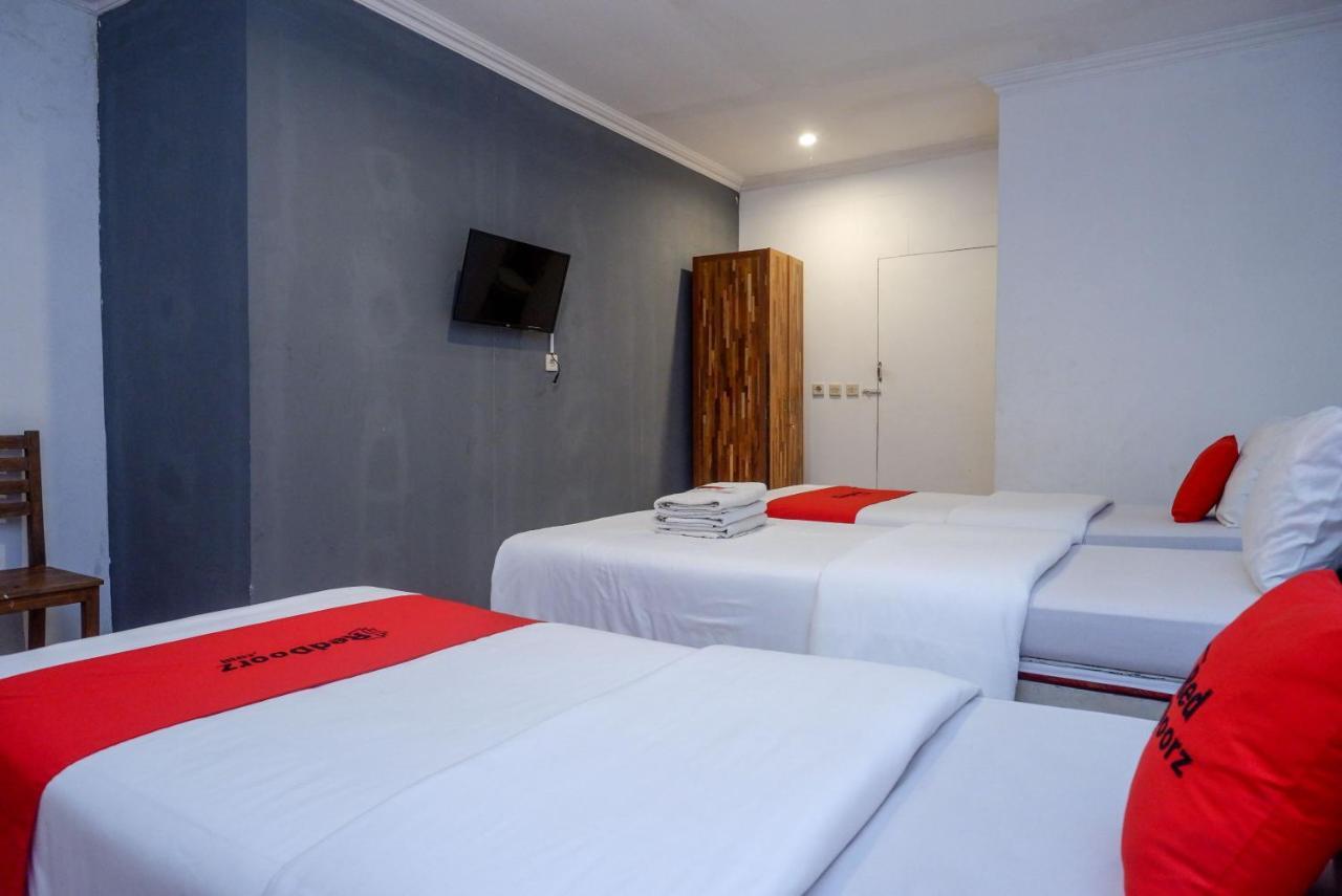 Reddoorz Syariah Near Plengkung Gading 2 Hotell Yogyakarta Eksteriør bilde