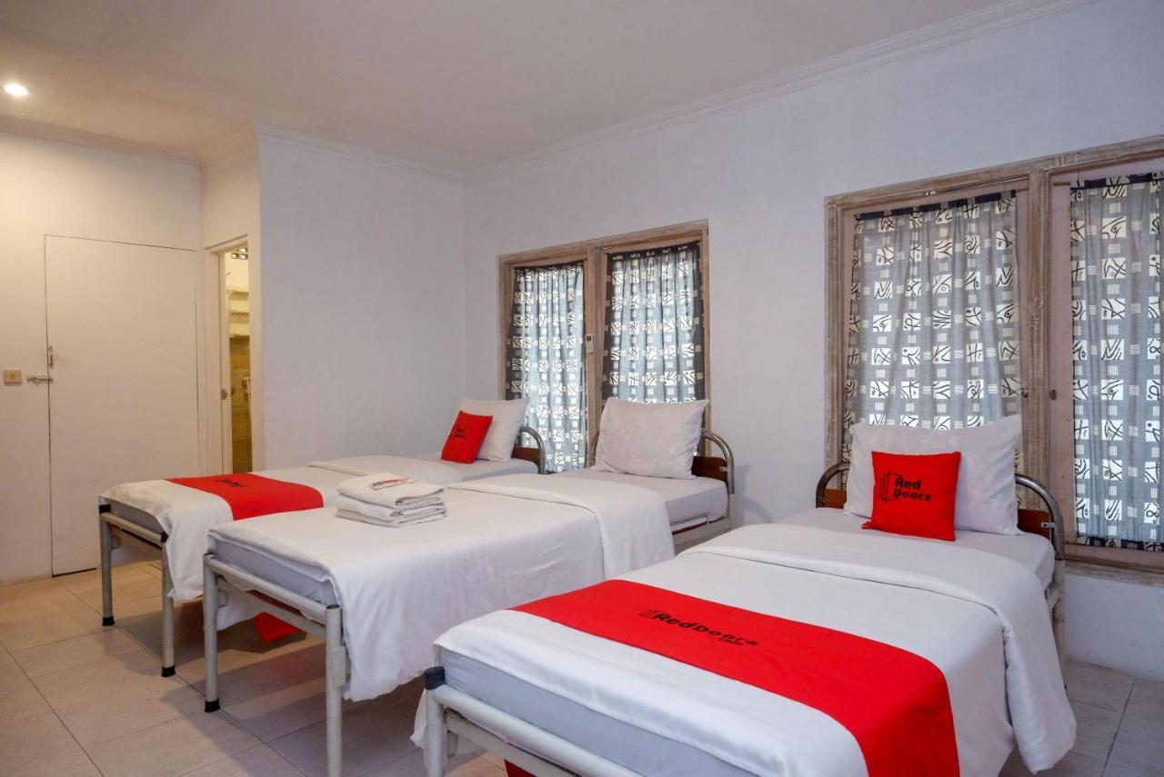 Reddoorz Syariah Near Plengkung Gading 2 Hotell Yogyakarta Eksteriør bilde