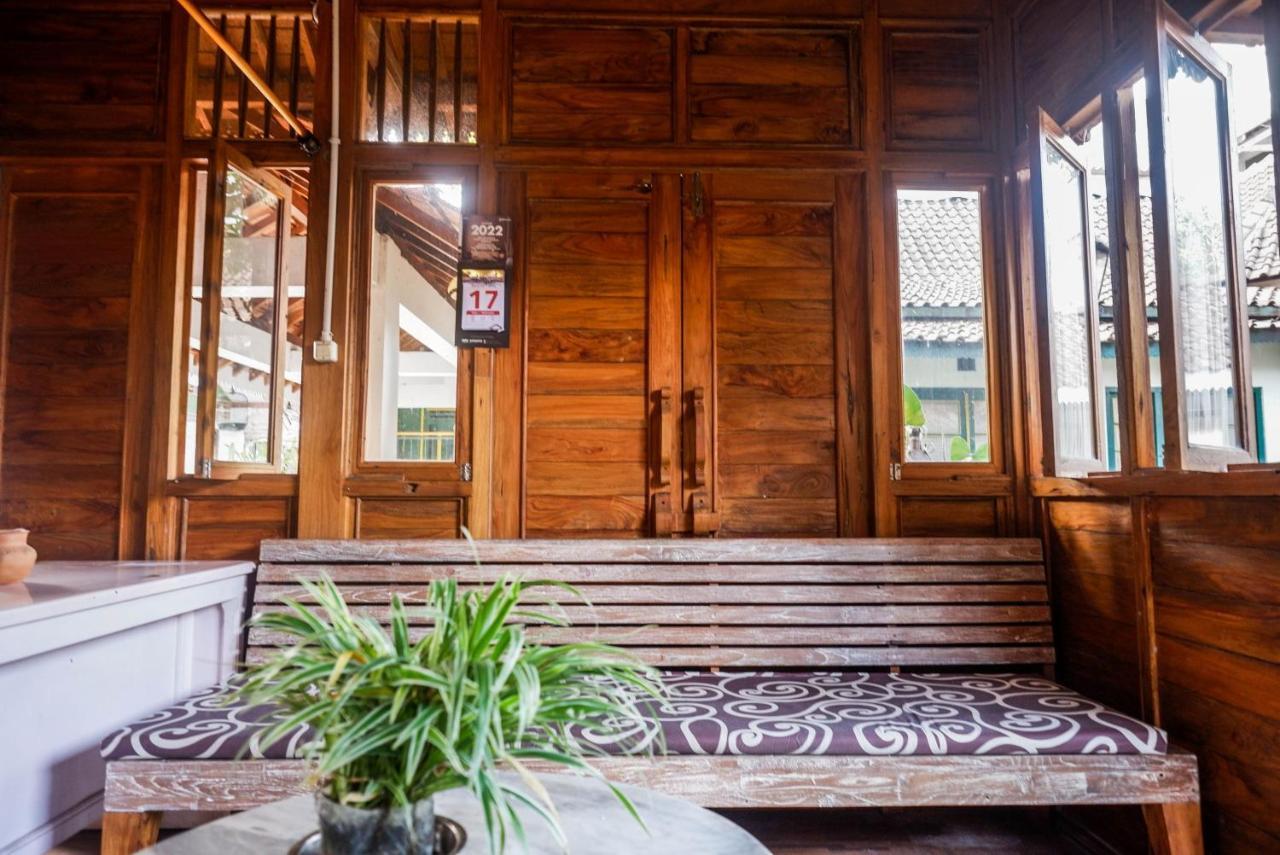 Reddoorz Syariah Near Plengkung Gading 2 Hotell Yogyakarta Eksteriør bilde