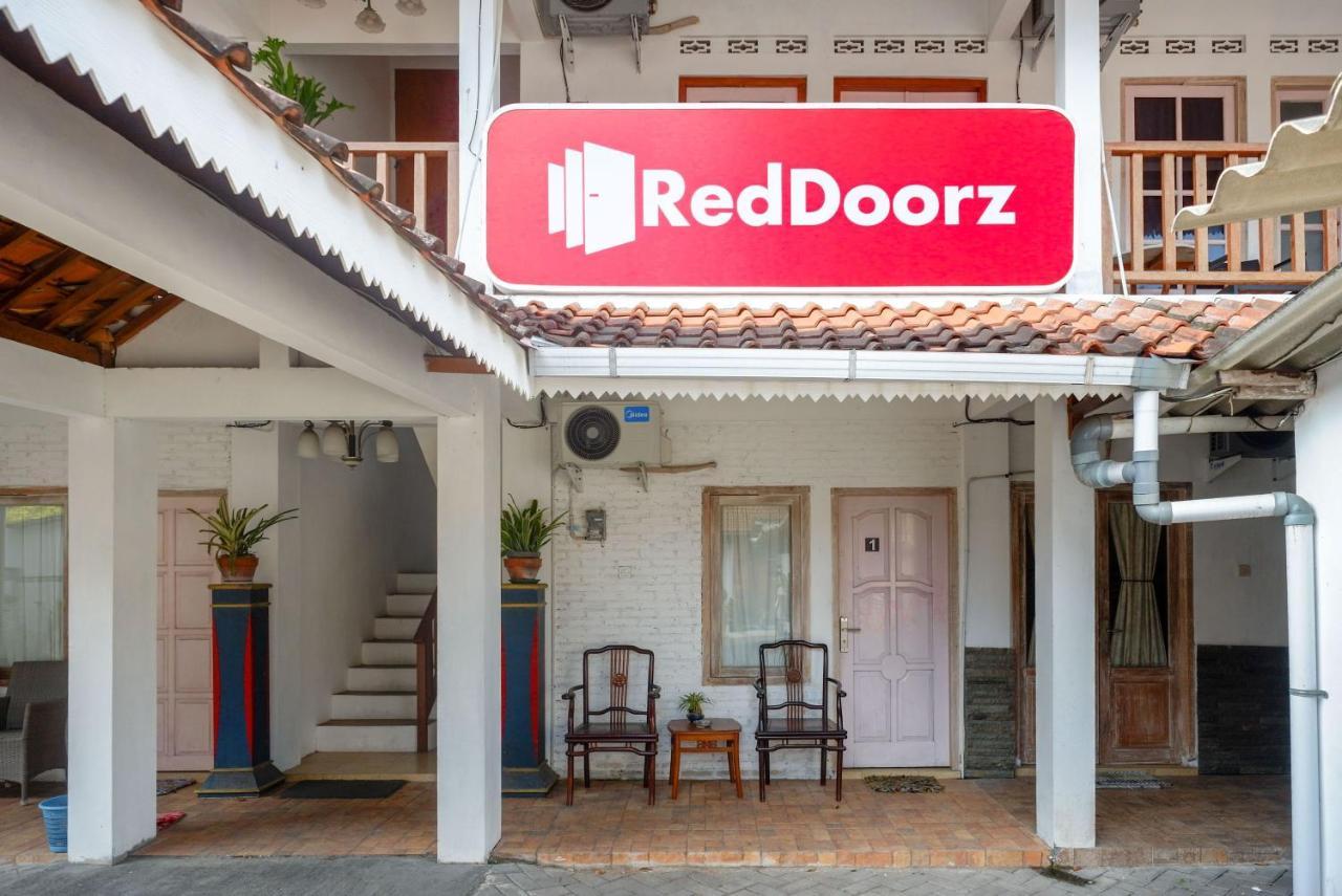 Reddoorz Syariah Near Plengkung Gading 2 Hotell Yogyakarta Eksteriør bilde