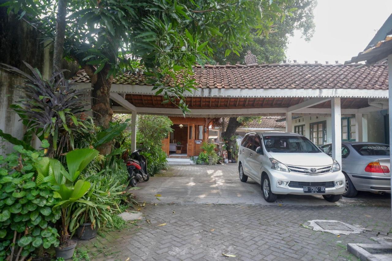 Reddoorz Syariah Near Plengkung Gading 2 Hotell Yogyakarta Eksteriør bilde